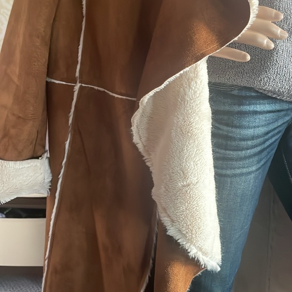 Faux suede shearling long coat - Picture 9 of 13